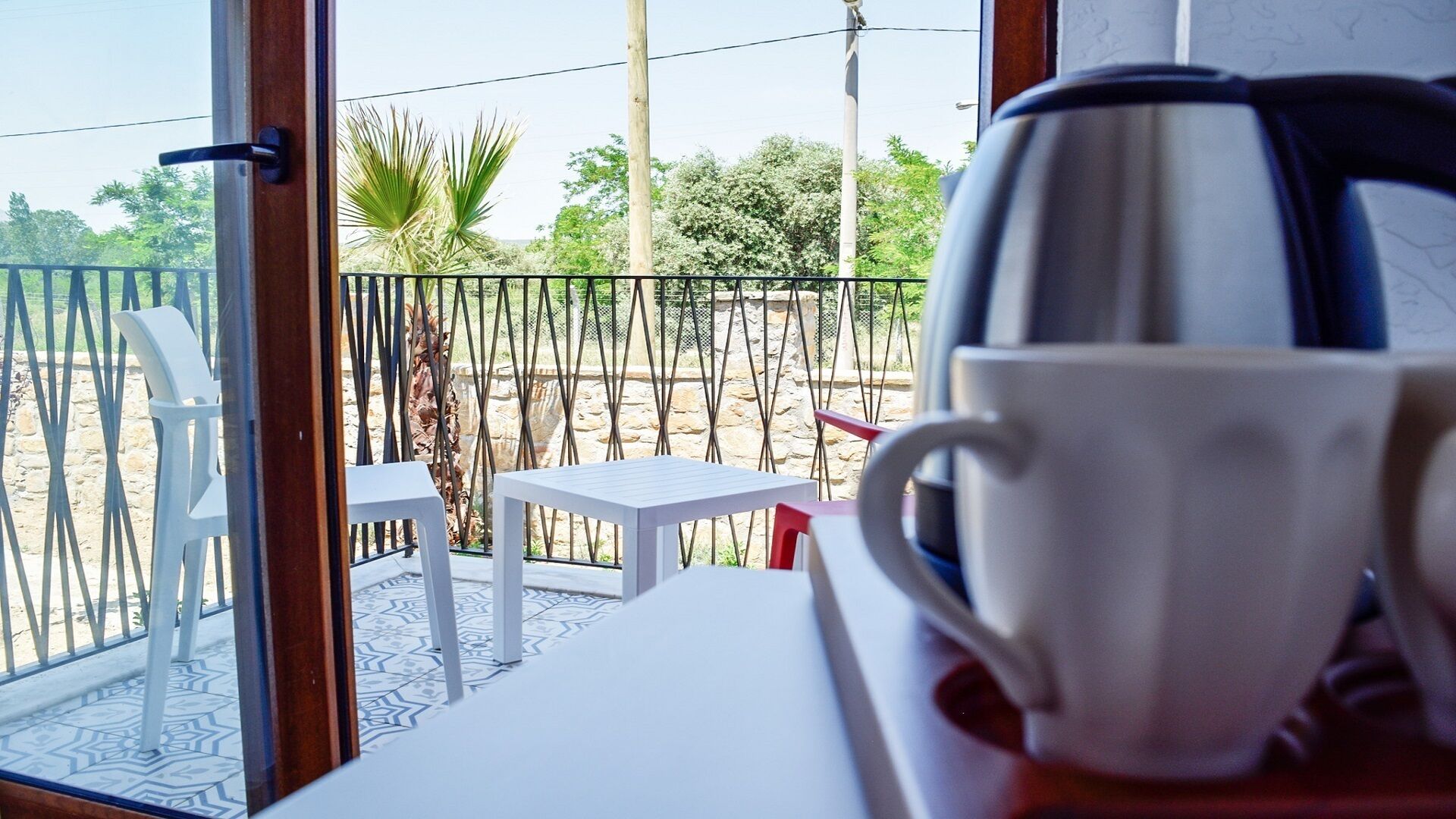 Economy Room, 1 Queen Bed | Premium bedding, minibar, soundproofing, free WiFi