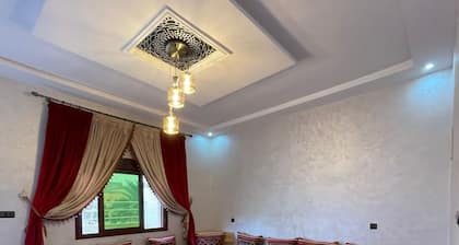 Apartment with balcony close to the airport