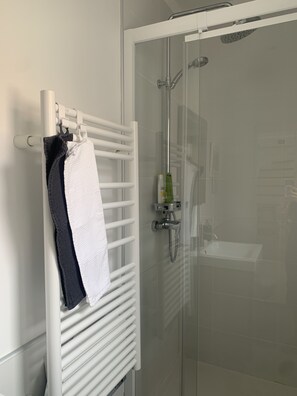 Shower - Loft Côte Des Basques (Biarritz)