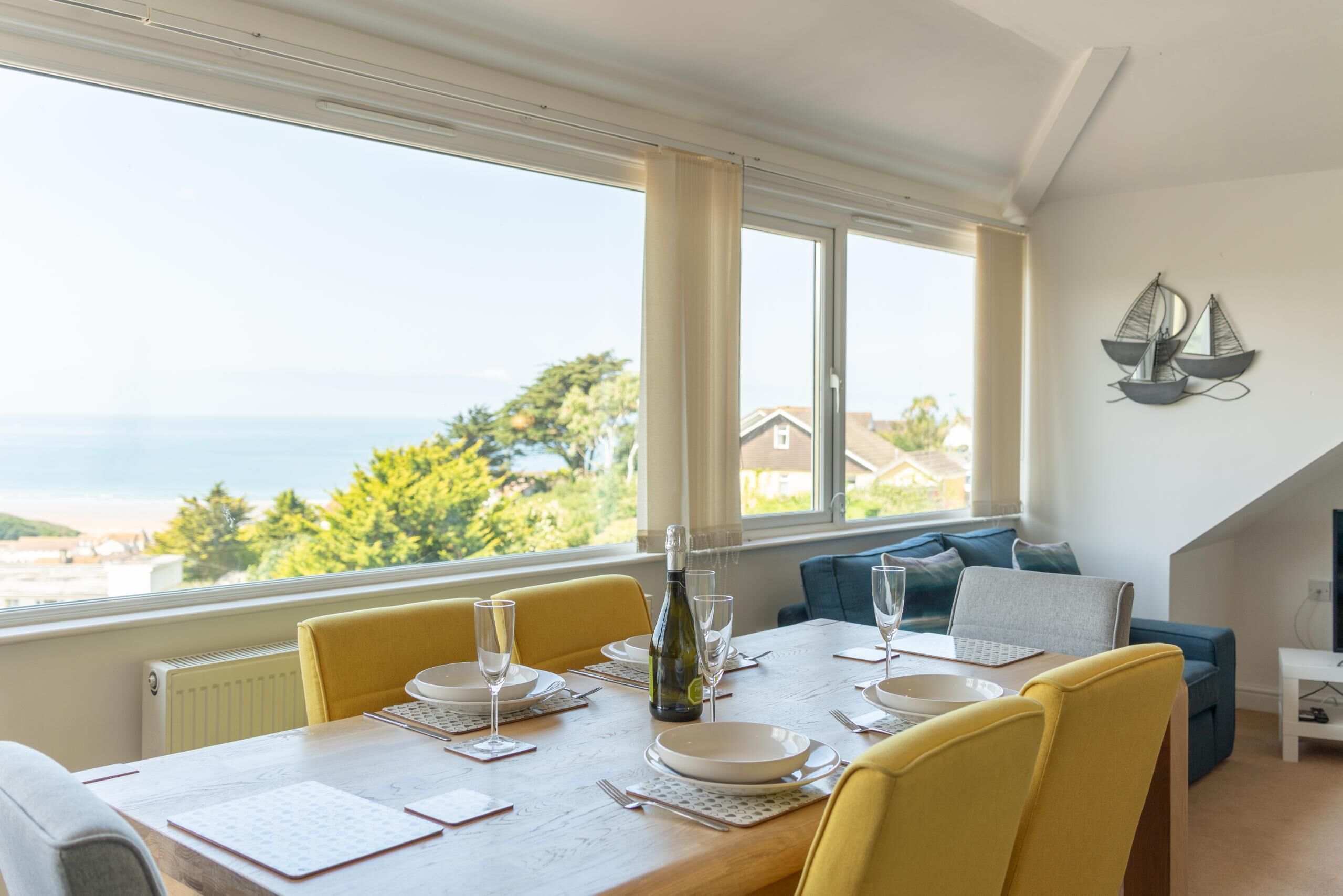 Lägenhet - privat badrum - utsikt mot stranden (7 MIn Walk To Beach ) | Restaurang
