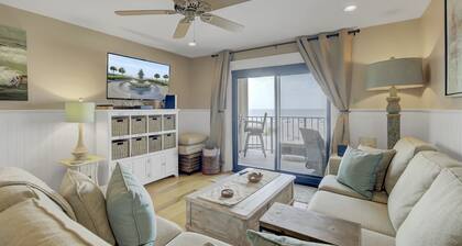 211 Seascape by AvantStay | Oceanfront View + Pool