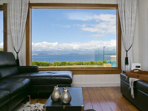 Waipapa Cottage - Kuratau Holiday House