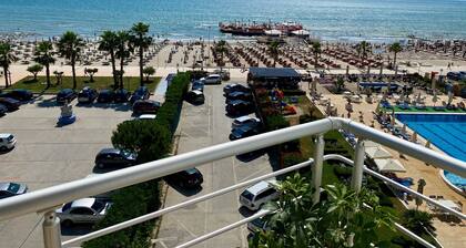 Cozy Apartment for Open-Minded Guests