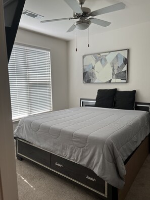 1 chambre, bureau, Wi-Fi, draps fournis