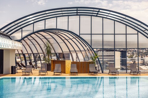 Meta Business Hotel