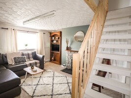 Cottage | Living area