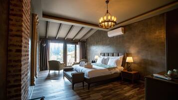 Premium bedding, pillowtop beds, free minibar items, in-room safe