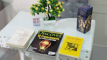 Smart TV, books