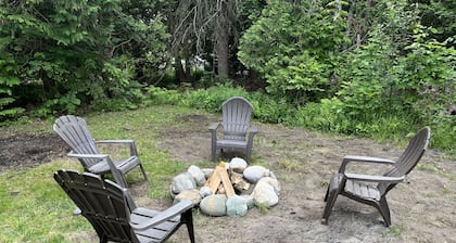 The Hideaway of Crooked Lake
