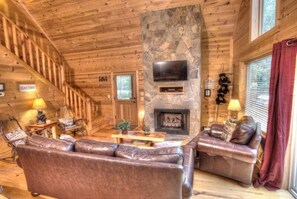 TV, fireplace, table football, ping pong - Bearscapes - 3BR Cabin, Game Room, Arcade, Hot Tub, Indoor Basketball Near Helen (Sautee Nacoochee)