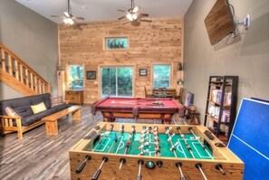 Spielezimmer