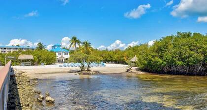 Impressive Coastal Hideaway for Ocean Enthusiasts - Ocean Pointe 2301