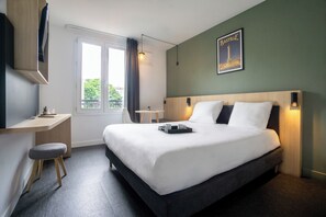 Estudio Confort | 1 dormitorio, escritorio, cortinas opacas y sistema de insonorización