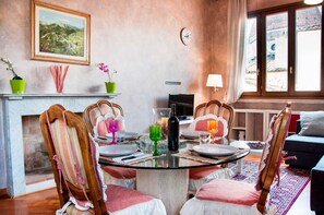 Dining - Cozy Duomo View Apartment (Firenze)