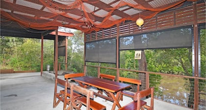 Rivershack - Riverfront - Fisherman's Delight - 5BR