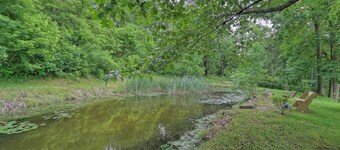 Quaint Zanesville Home w/ Game Room & Yard!