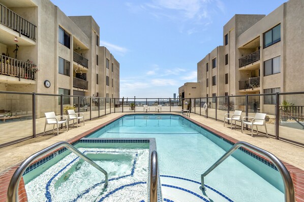 Outdoor pool, a heated pool - Ocean View Getaway (Long Beach)