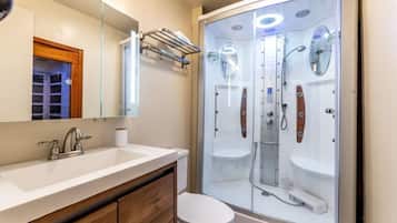 Condo, 4 Bedrooms | Bathroom