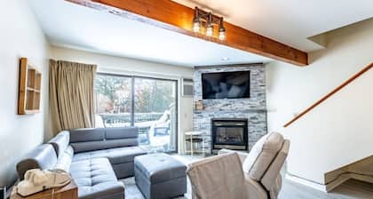 Telemark 5 4 Bedroom Condo by RedAwning