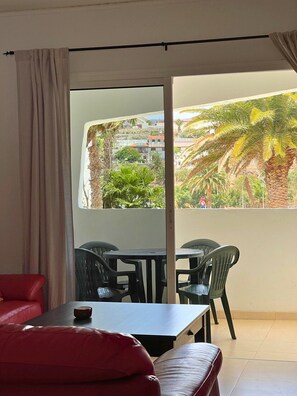 Interior - 2BR Home - 3 min to Agaete Beach - Pool (Agaete)