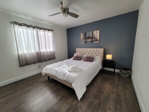 3 dormitorios, escritorio, tabla de planchar con plancha y wifi gratis