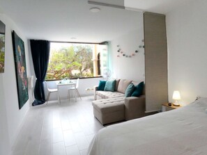 TV - Sweet White Studio in Arona (Los Cristianos)