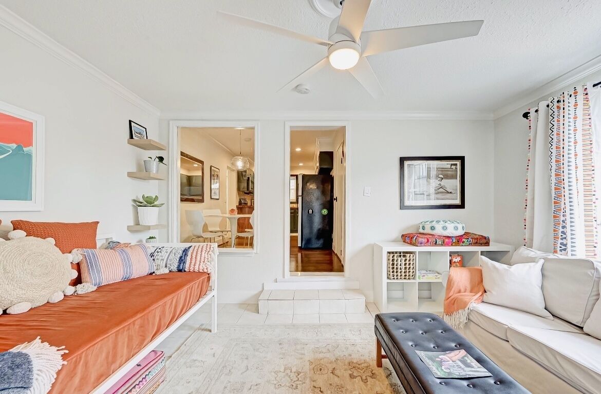 Smart TV, fireplace, video games, ping pong