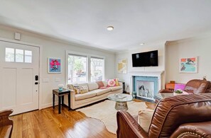 Smart TV, fireplace, video games, ping pong