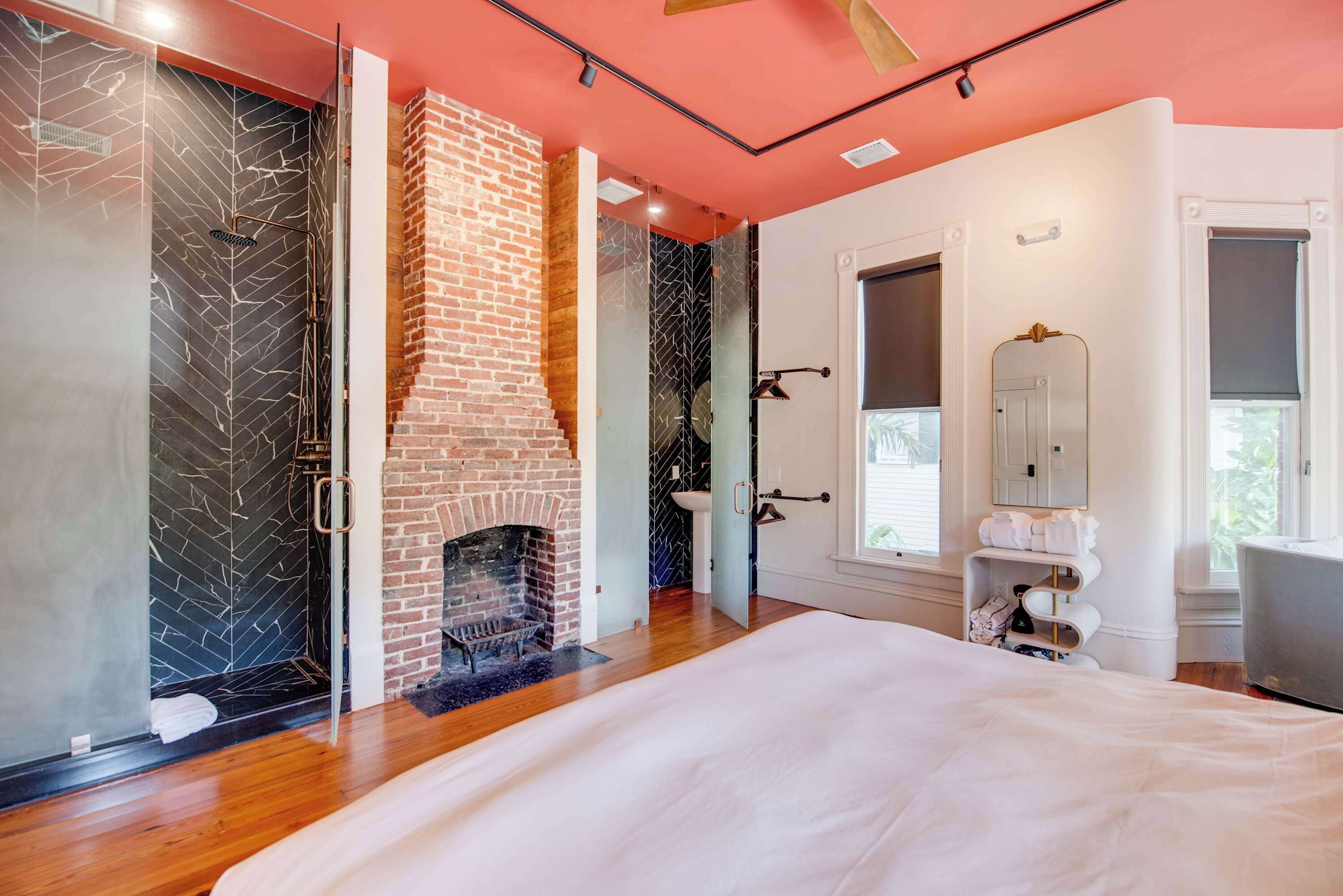 1 camera, ferro/asse da stiro, Wi-Fi, lenzuola