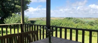 Longtails, beautiful lodge retreat Bantham S.Devon