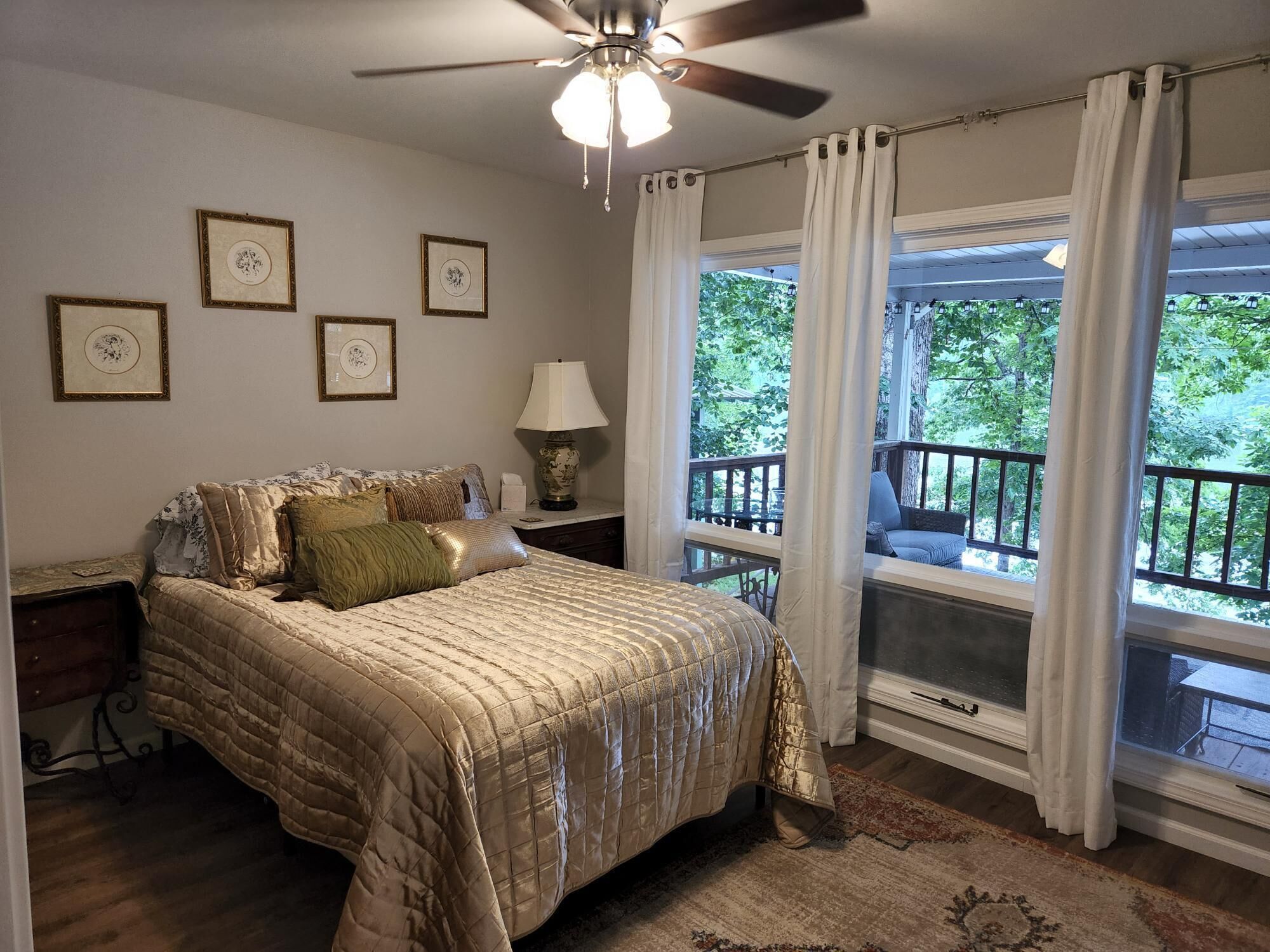 3 多间卧室、WiFi、床单