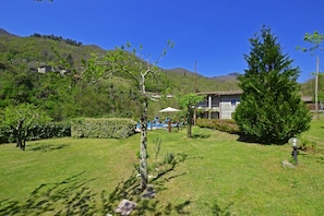 Property grounds - Casa Le Meriche (Castiglione di Garfagnana)