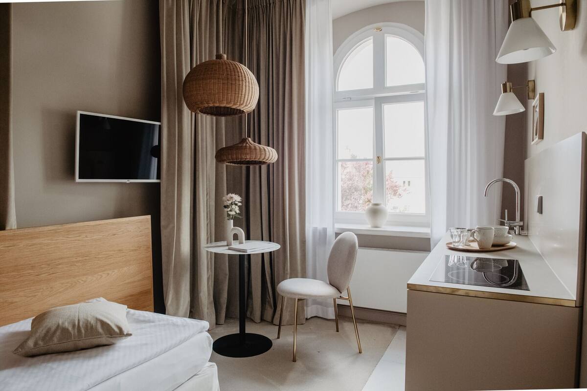 Habitación individual Deluxe | Wifi gratis y ropa de cama 
