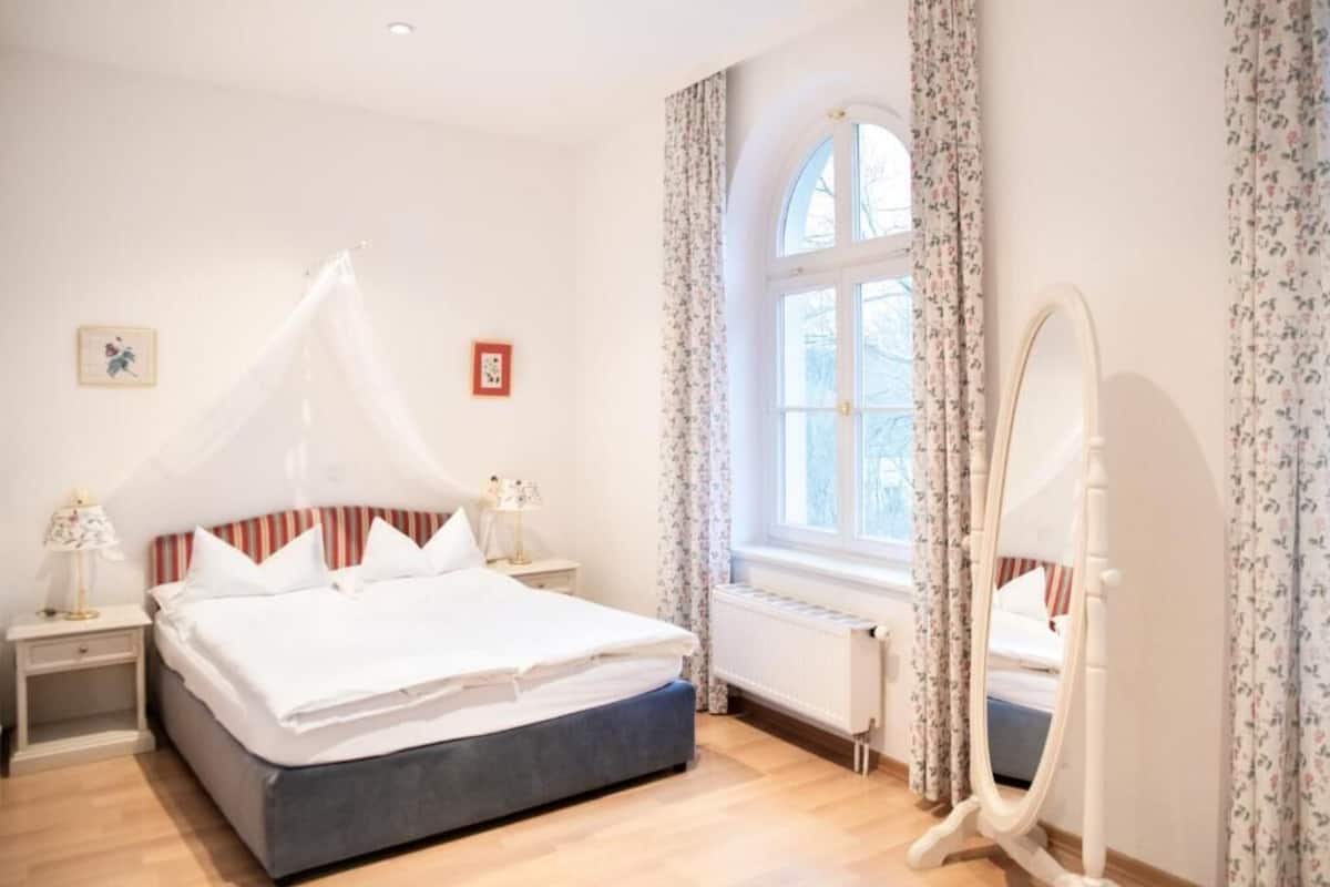1 habitación, wifi gratis y ropa de cama