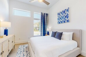 9 habitaciones, tabla de planchar con plancha, wifi y ropa de cama