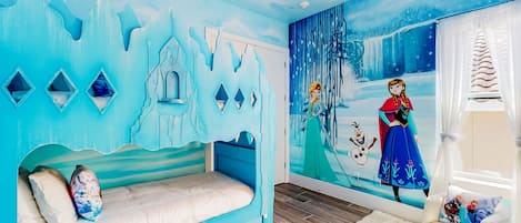 9 bedrooms, iron/ironing board, WiFi, bed sheets