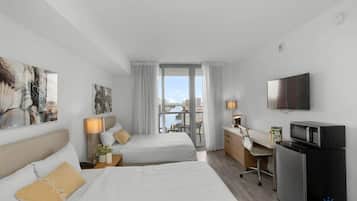 Desk, iron/ironing board, travel cot, WiFi