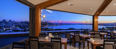 Breakfast, lunch, dinner served; Turkish cuisine, sea views