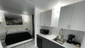 1 habitación, escritorio, wifi gratis y ropa de cama 