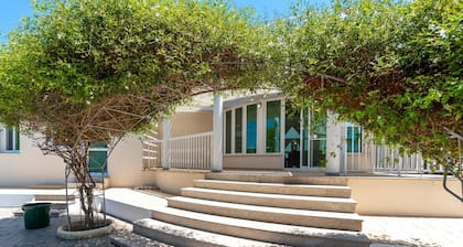 Villa Amelia by Ezoria Villas in Pervolia, Larnaca