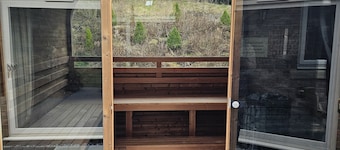 Rent My Spa Home With Pool Table, Hottub and Sauna