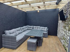 City Apartment | Living area - 4 Eyre Square Lane (Galway)