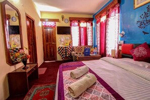 9 bedrooms, WiFi - Independent Ac rooms (Manali)
