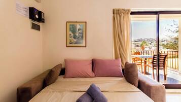 Family Penthouse, Multiple Bedrooms (Sunny pool and terrace - Merill nb7) | 2 bedrooms, iron/ironing board, free WiFi, bed sheets