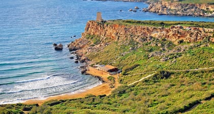 Pool and Sea, charming Merill Apart 5