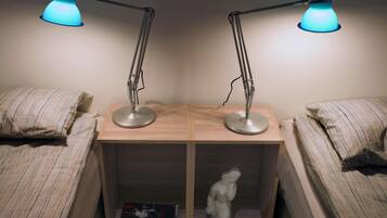 3 bedrooms, travel cot, free WiFi, bed sheets