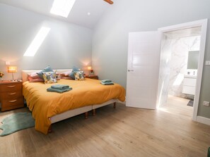 Cottage | Interior