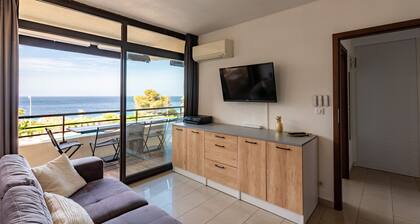 Le Balcon d’Ajaccio - Two Bedroom Apartment, Sleeps 6