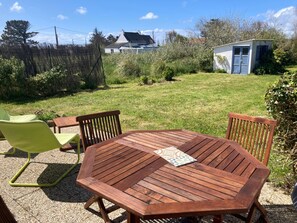 Outdoor dining - Ker Ar Men - Two Bedroom House, Sleeps 4 (Porspoder)