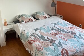 2 bedrooms, iron/ironing board, free WiFi - Ker Ar Men - Two Bedroom House, Sleeps 4 (Porspoder)
